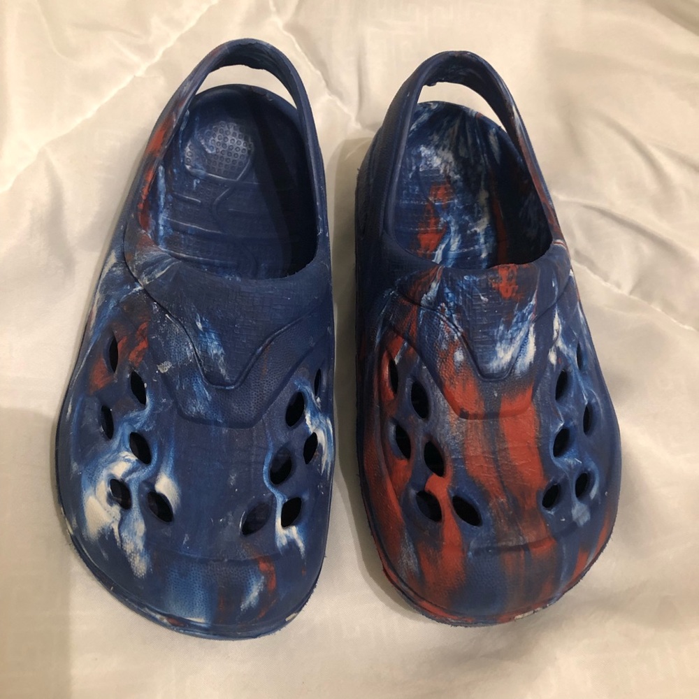 Sale! 🏈 Red, white and blue toddler slip ons